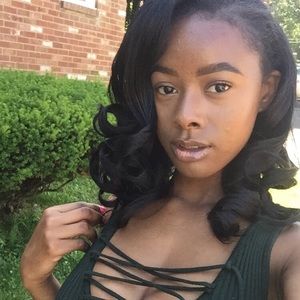 Meet your Posher, Tashani